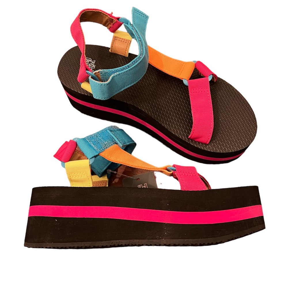 NWT Wild Fable Multi Color Platform Adjustable Strap Sandals Size 8